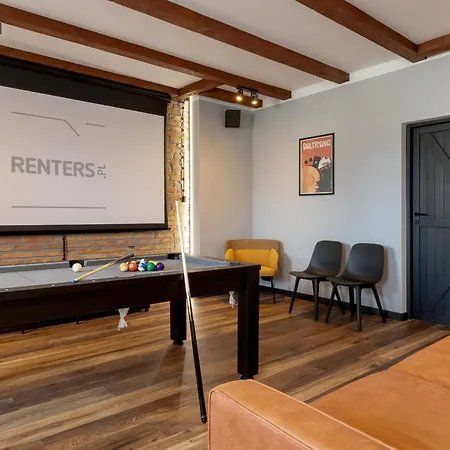 Wyjatkowy Z Projektorem I Stolem Bilardowym W Centrum Gdyni By Renters * غدينيا