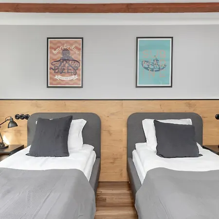 Wyjatkowy Z Projektorem I Stolem Bilardowym W Centrum Gdyni By Renters شقة *